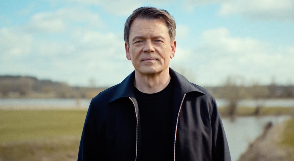 Daniel Schütz an der Elbe